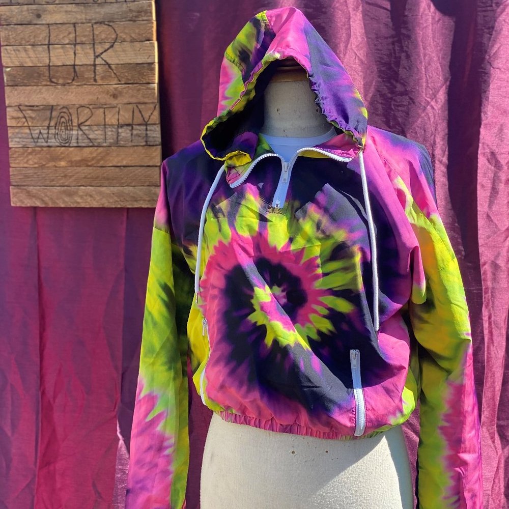 Streetwear Society Tie-Dye Crop Jacket – Bold Purple & Yellow, Size M